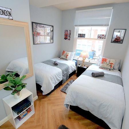 2 Bedroom Flat In Wood Green Piccadilly Line London Ngoại thất bức ảnh