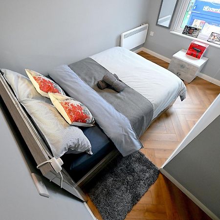 2 Bedroom Flat In Wood Green Piccadilly Line London Ngoại thất bức ảnh