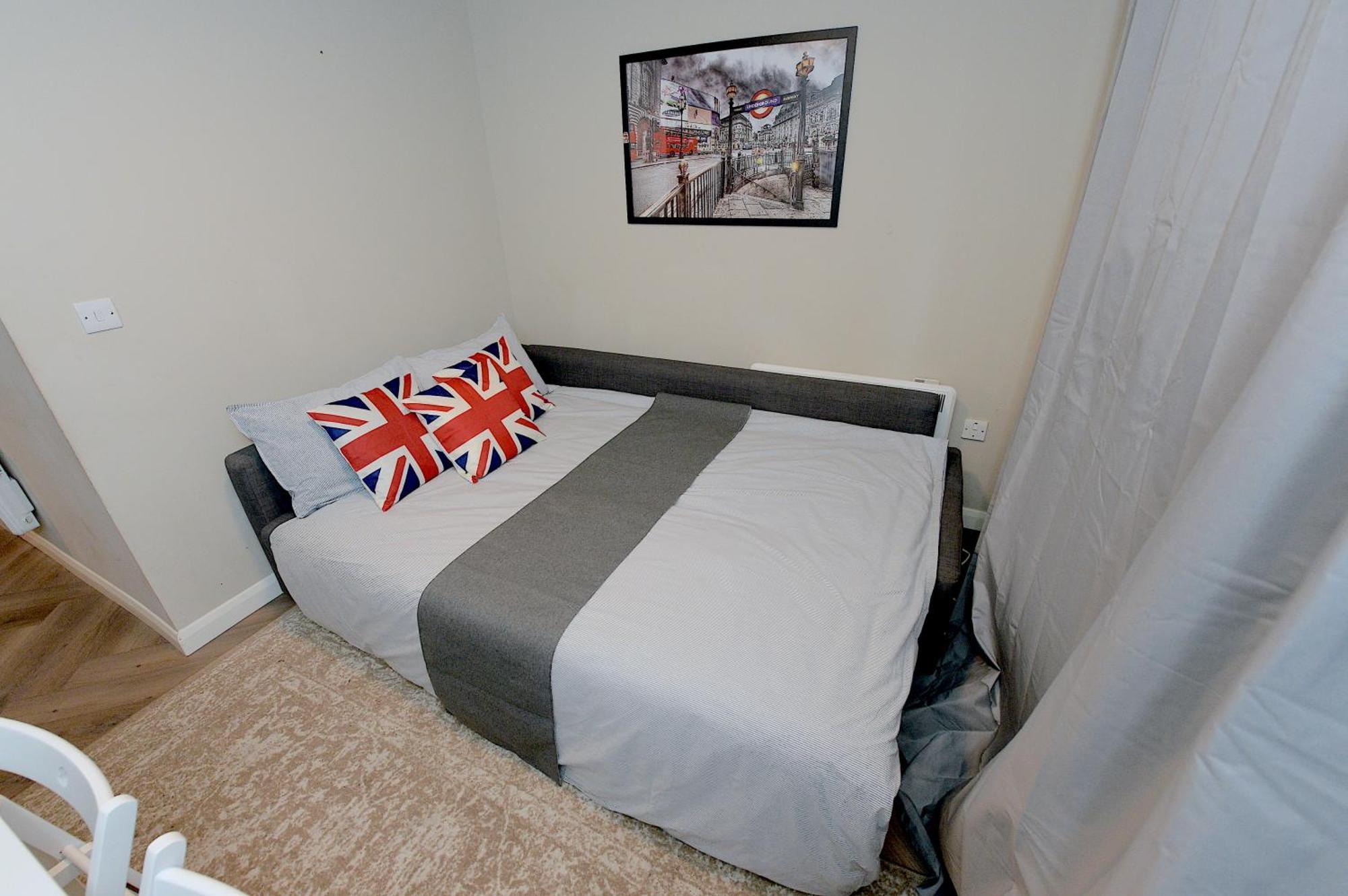 2 Bedroom Flat In Wood Green Piccadilly Line London Ngoại thất bức ảnh