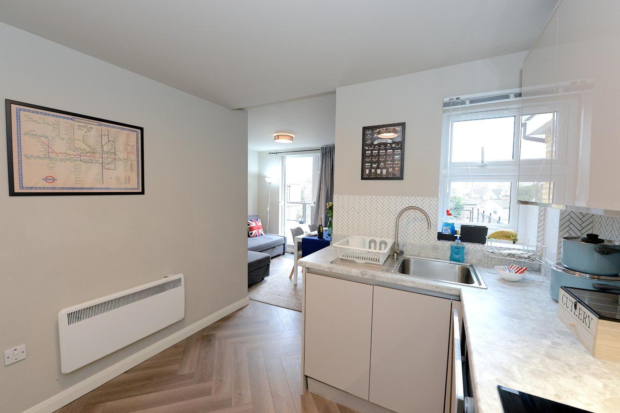 2 Bedroom Flat In Wood Green Piccadilly Line London Ngoại thất bức ảnh