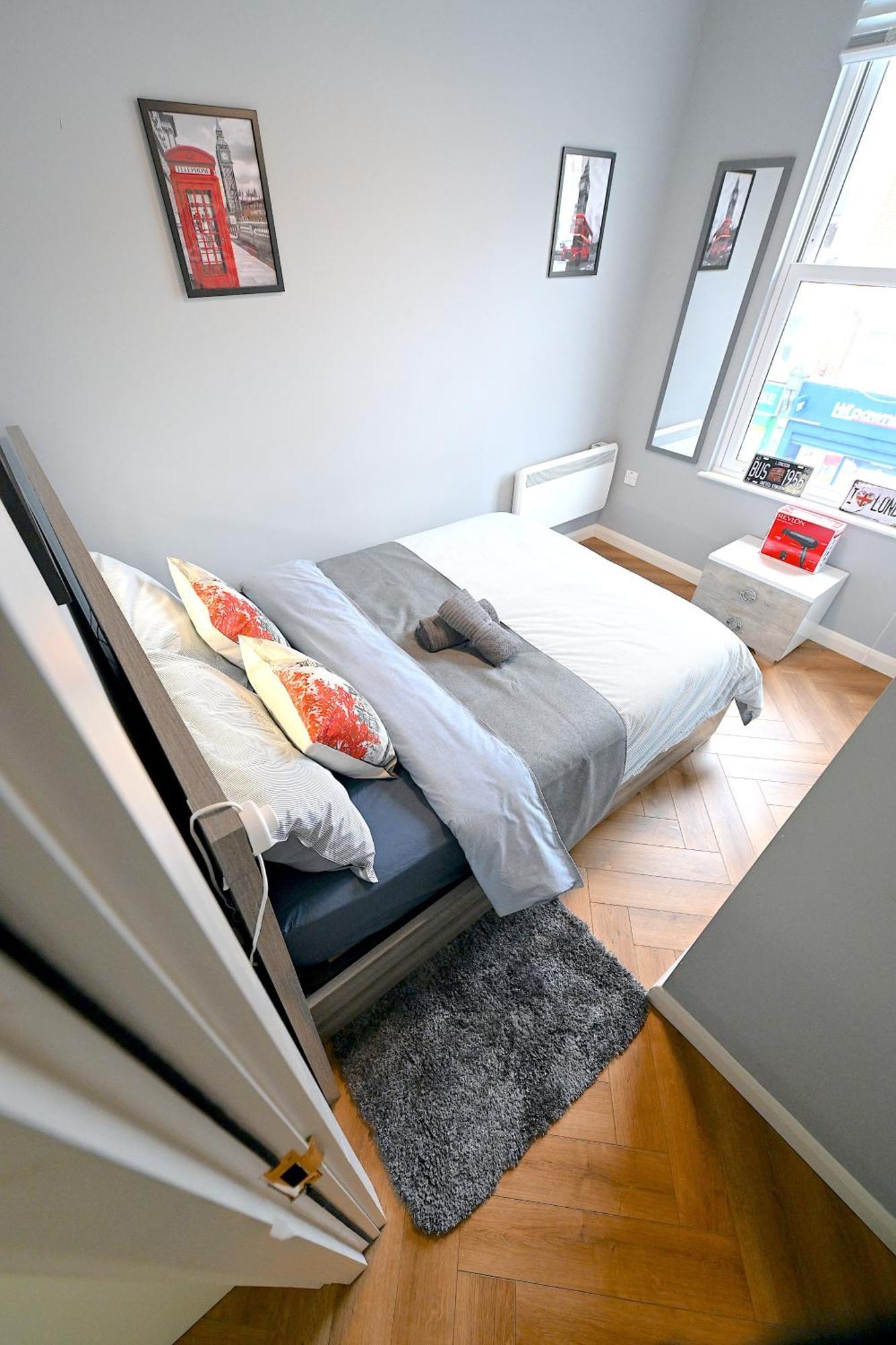 2 Bedroom Flat In Wood Green Piccadilly Line London Ngoại thất bức ảnh