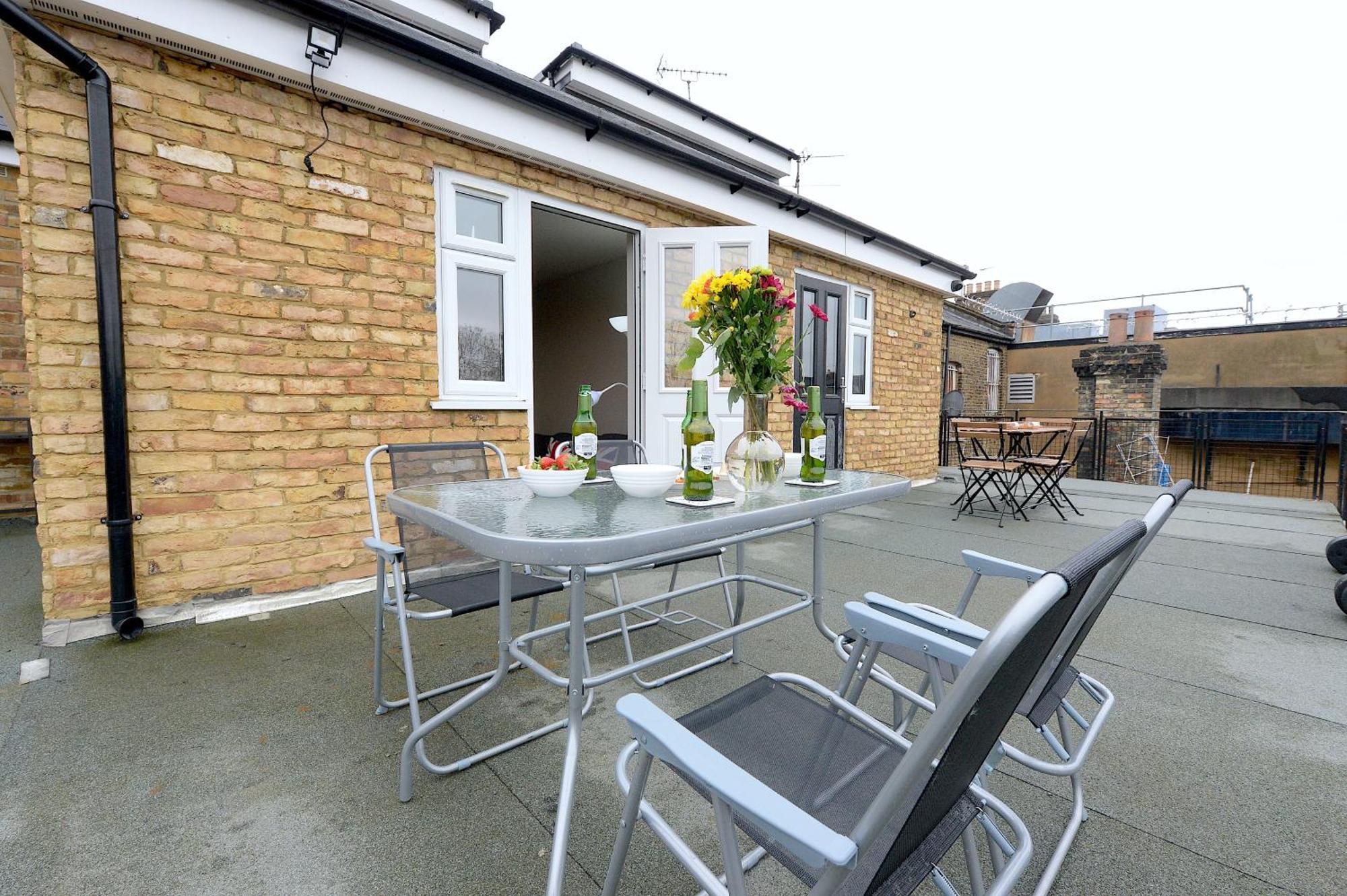 2 Bedroom Flat In Wood Green Piccadilly Line London Ngoại thất bức ảnh
